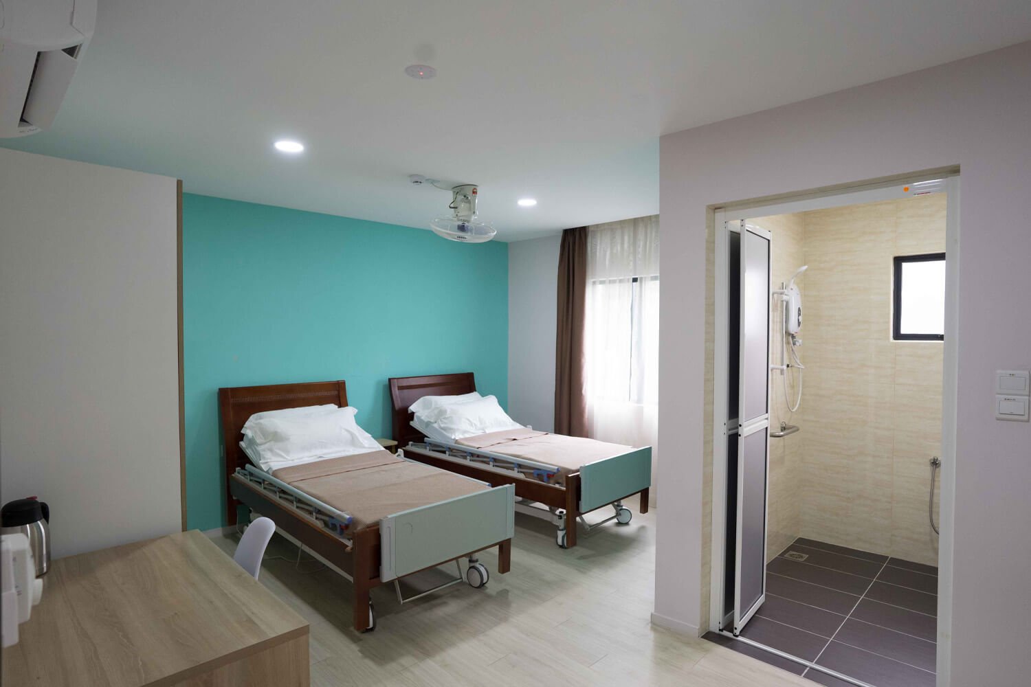 En Suite Room V1 - Services Page